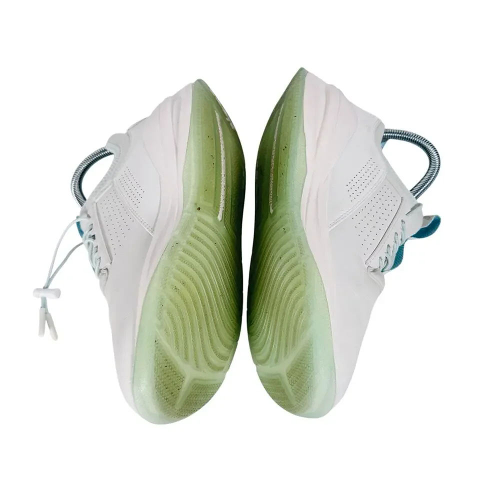 Clove We Support You Nursing Shoes Unisex Size W8.5/M7 White Low‎ Top Lace Up